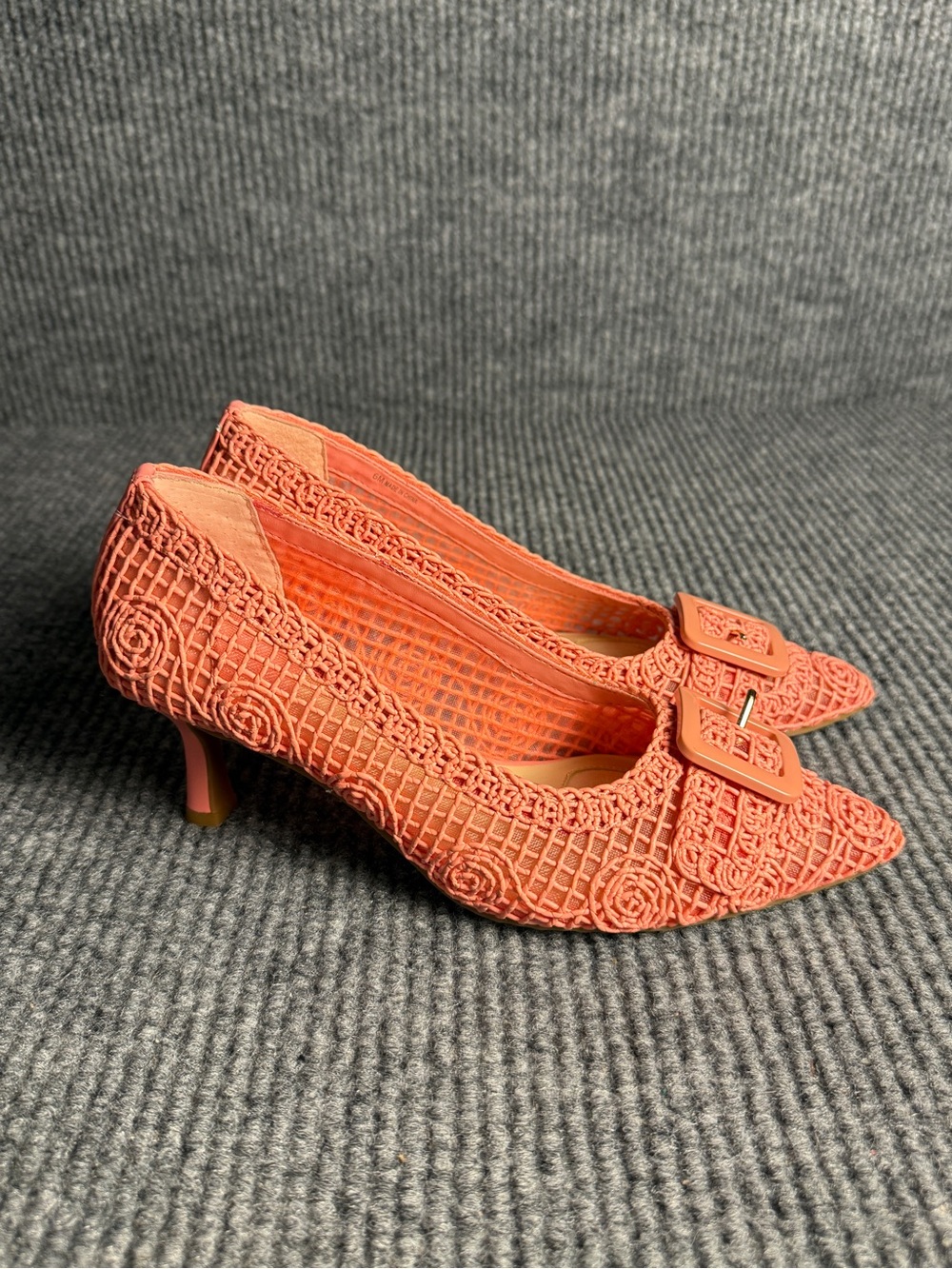 Alex Marie Ashton Macrame Buckle Ornament Pumps Summer Coral Size 6 NWOT